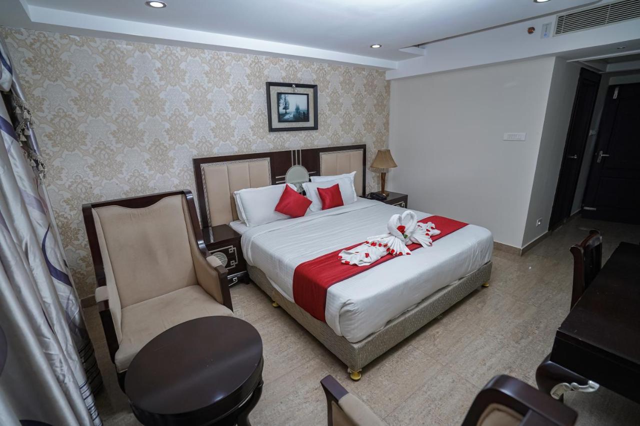 Hotel Sidhartha Chalakudy Kizhake Chālakudi Dış mekan fotoğraf