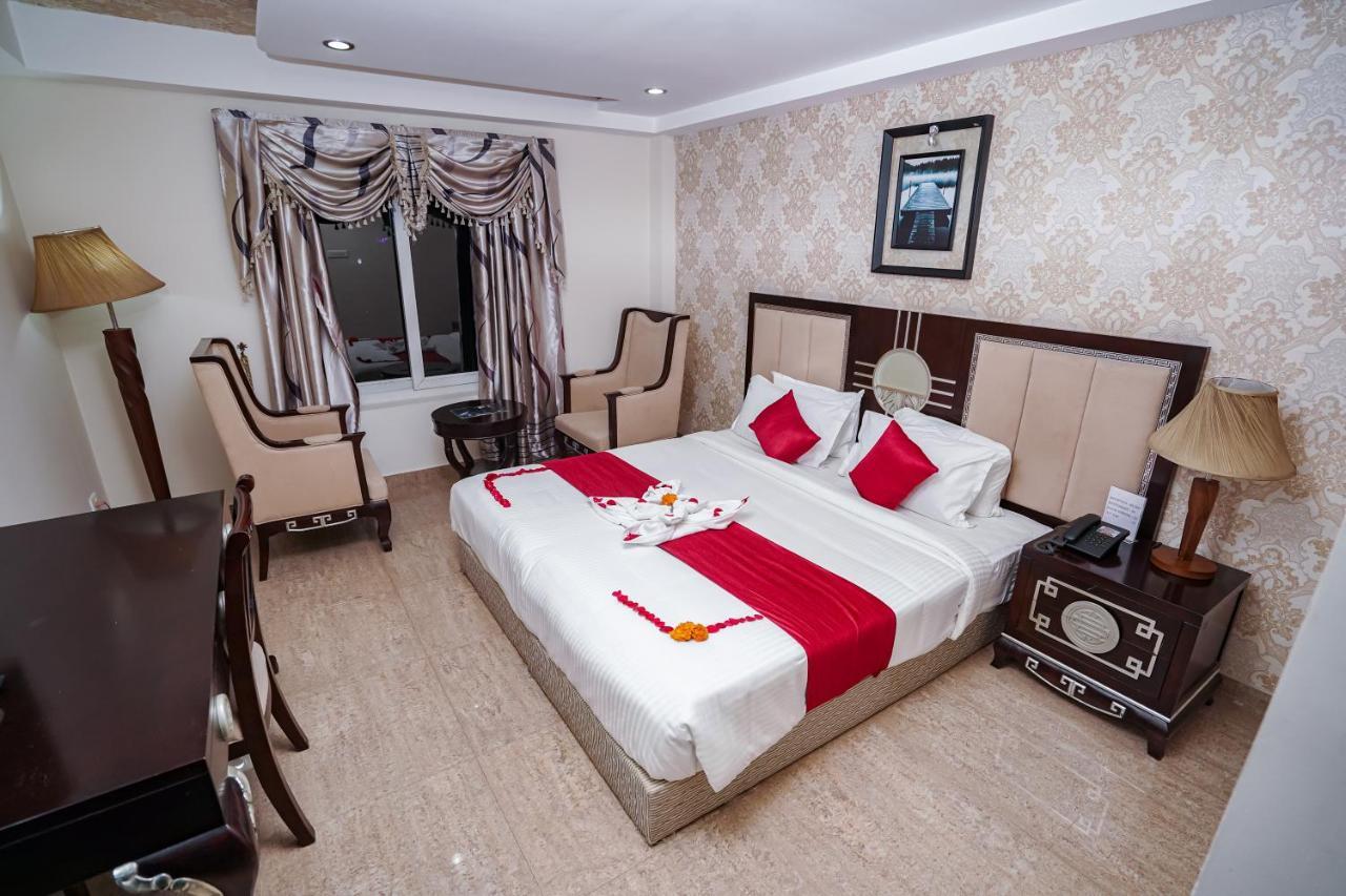 Hotel Sidhartha Chalakudy Kizhake Chālakudi Dış mekan fotoğraf