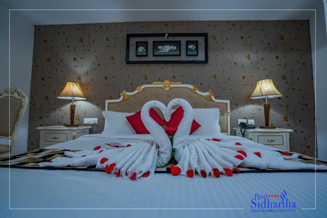 Hotel Sidhartha Chalakudy Kizhake Chālakudi Dış mekan fotoğraf