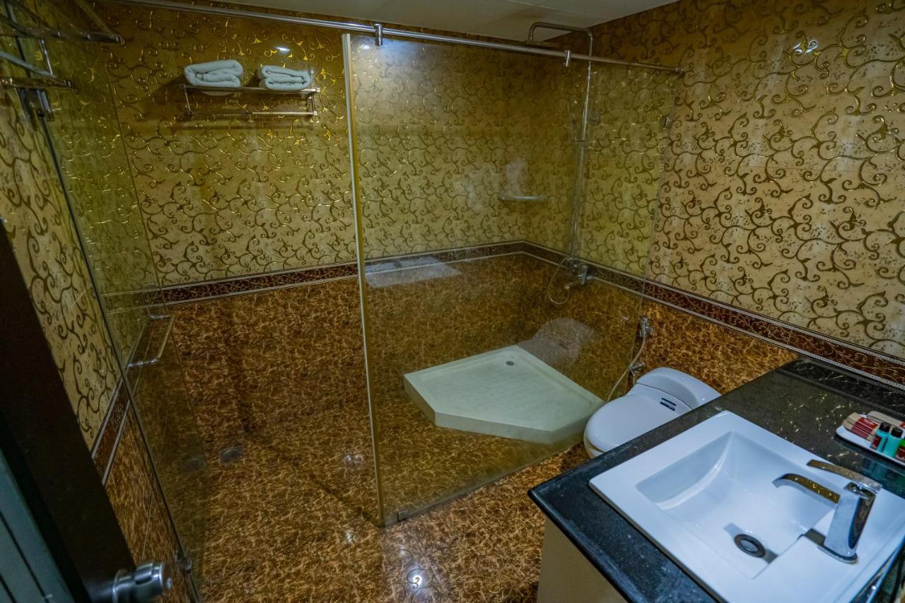Hotel Sidhartha Chalakudy Kizhake Chālakudi Dış mekan fotoğraf